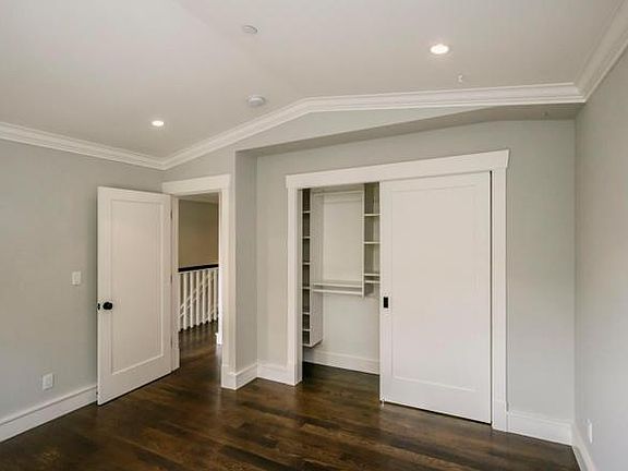 5th image of 904 Bayswater Ave APT 3