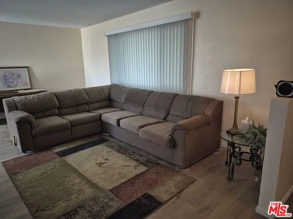 15198 Temecula Rd, Apple Valley, CA 92307