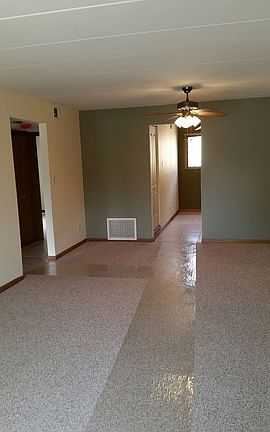 5th image of 10340 S Mayfield Ave #202