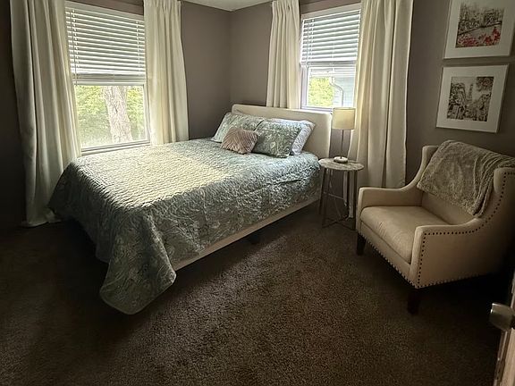 4th image of 2627 Campbell St