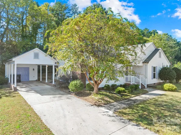 477 Birchwood Trl NE, Concord, NC 28025