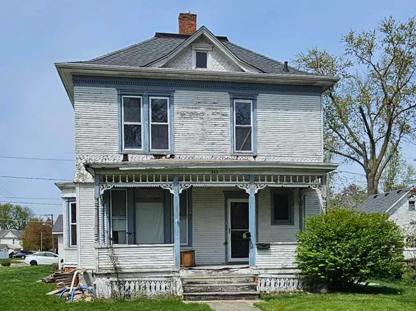 319 W Lincoln St, Pontiac, IL 61764