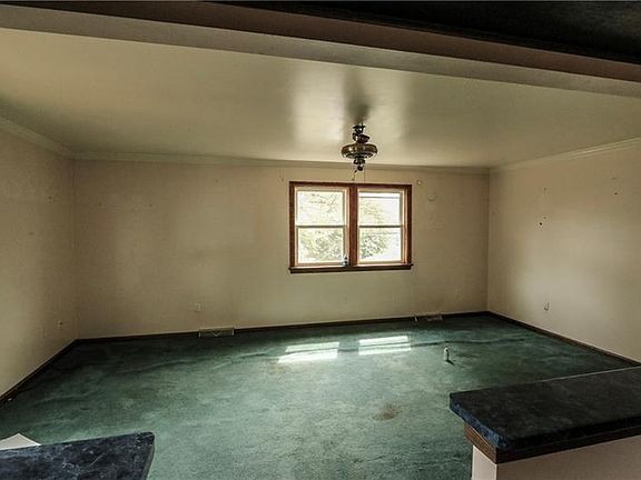 2nd image of 532 1st Ave