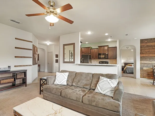 5126 Crystal Lake Ave, Krum, TX 76249