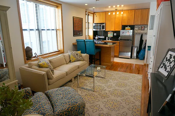 Rented by Compass | media 12