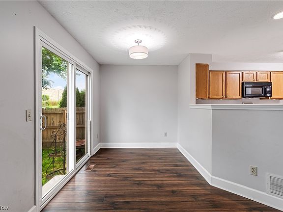 5th image of 2142 Stonehenge Cir