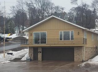 701 Memorial Rd, Houghton, MI 49931