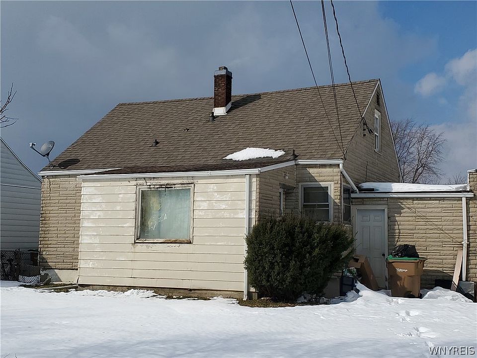 2nd image of 1689 Kensington Ave