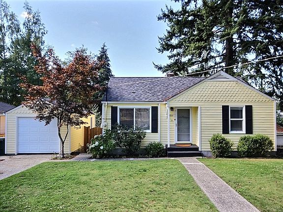 2nd image of 14307 22nd Ave NE