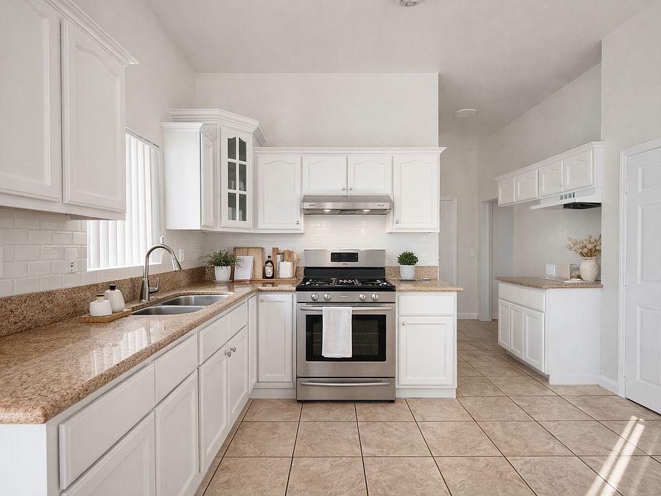 1st image of 851 W 93rd St #A
