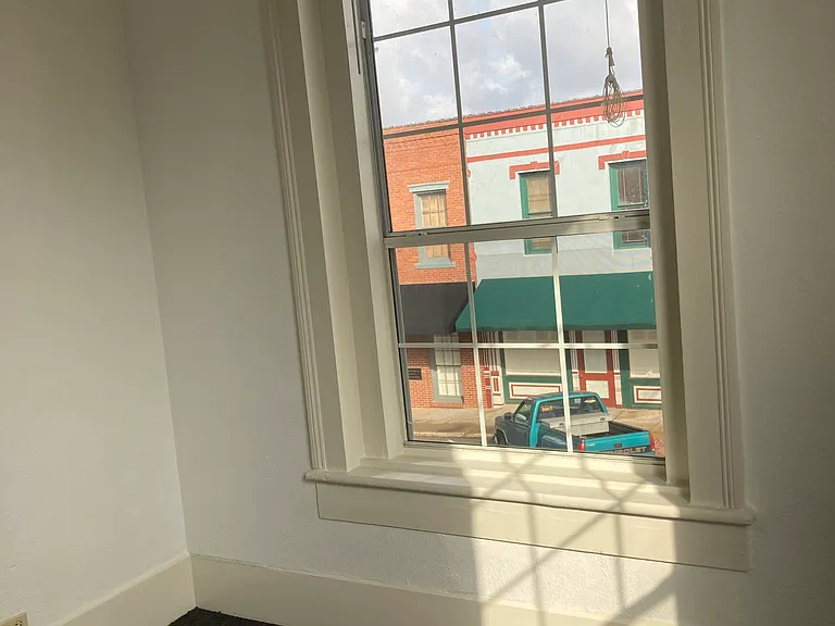 102 S Saint Charles St #C — Photo 6