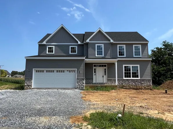 103 Fairhill Dr, Lancaster, PA 17602