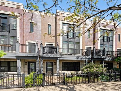 3443 N Whipple St, Chicago, IL, 60618