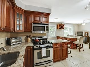 28 Wedgewood Dr, West Orange, NJ 07052