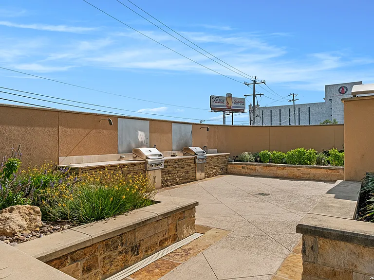 4242 Broadway St #1804 — Photo 36