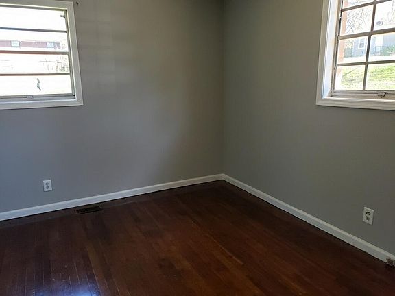 5th image of 2452 Twin Ave