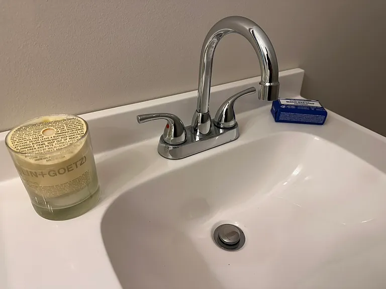 Convenient ground-floor guest bathroom_ideal for visitors and everyday ease.