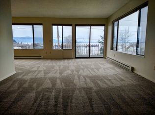 1014 11th St APT 205, Bellingham, WA 98225