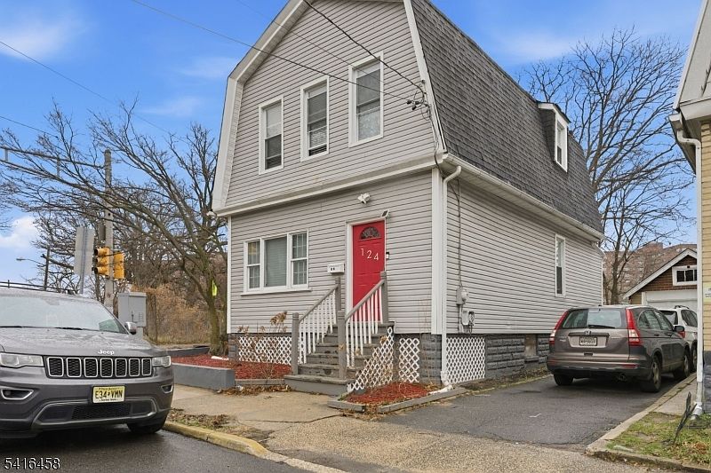 1st image of 124 Washington Ave