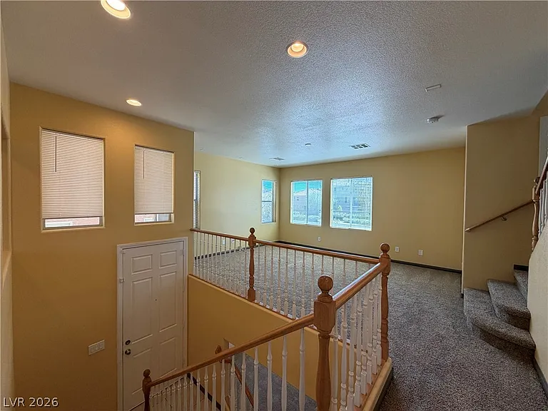 10811 Ackers Dr — Photo 6