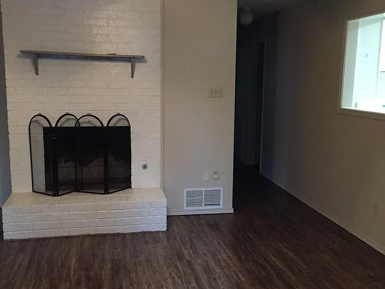 7505 Akron Ave #B — Photo 2