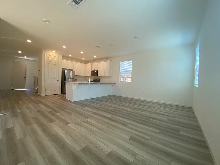 564 Spalding Way — Photo 31