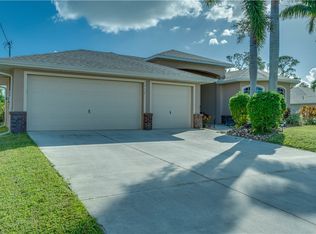 1916 SW 18th Ter, Cape Coral, FL 33991