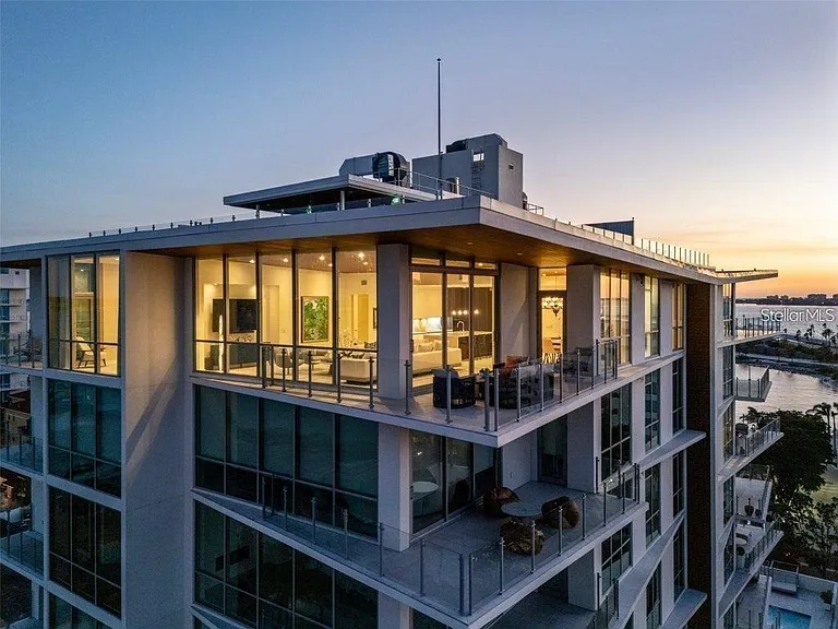111 Golden Gate Point #Penthouse 802 — Photo 18
