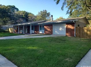 3022 NE 18th Dr, Gainesville, FL 32609