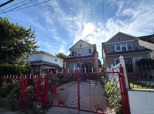 1376 Dickens St, Far Rockaway, NY 11691