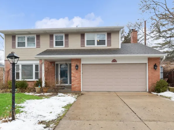 940 Wayne Ave, Deerfield, IL 60015