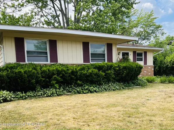 3701 Coachlight Common St, Lansing, MI 48911