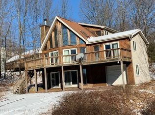 106 Brighton Ln, Bushkill, PA 18324