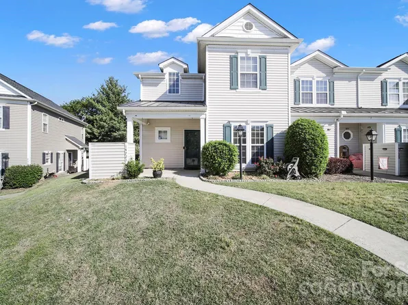 14721 Lions Pride Ct, Charlotte, NC 28273