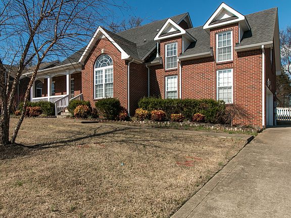 4th image of 215 Cullom Way