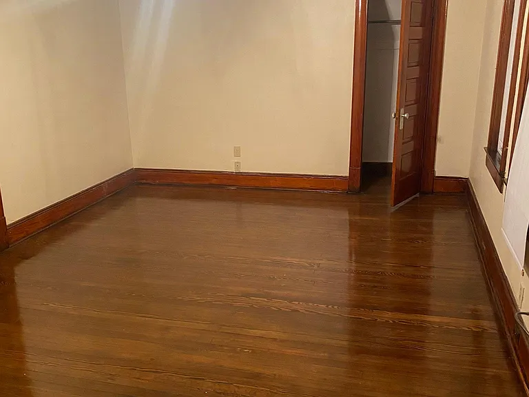 135 S Dewey Ave — Photo 17