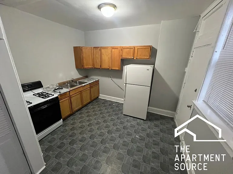 243 N Mason Ave #2 — Photo 3