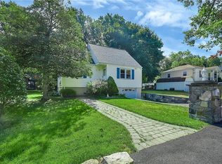 13 Edgewood Rd, Cortlandt Manor, NY 10567