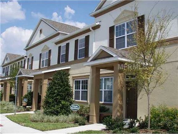 LAKESIDE VILLAS CONDO