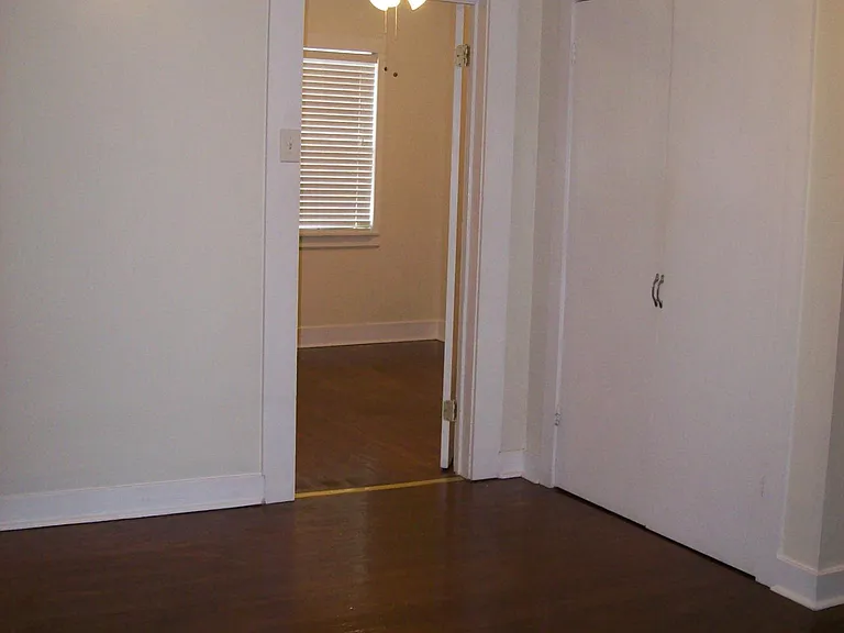 4808 Prytania St #D — Photo 5