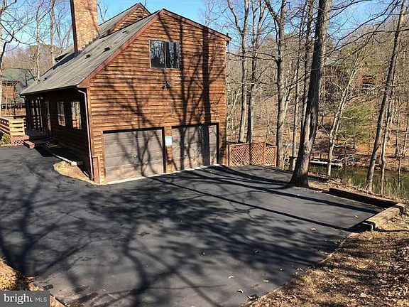 2nd image of 109 Carolyn Dr