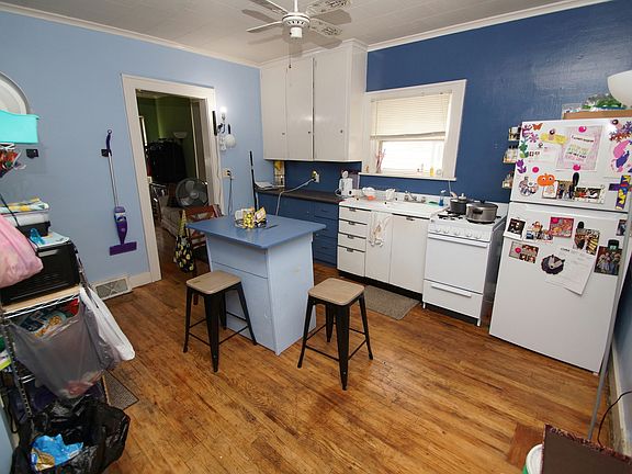5th image of 116 N Thornwood Ave
