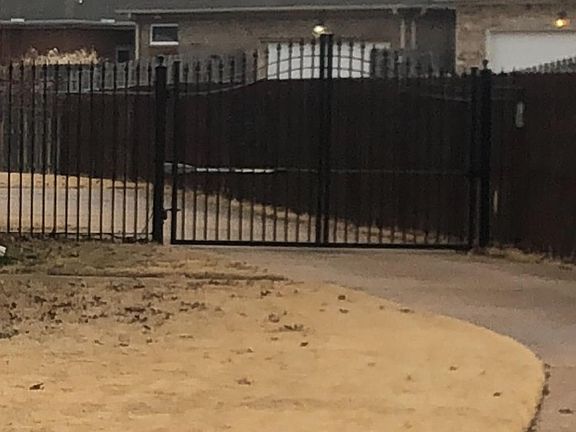 3rd image of 7325 Wind Park Dr W