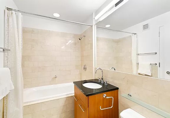 4th image of 11 E 29th St APT 36C