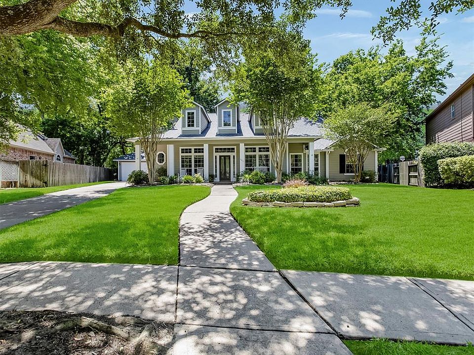 1st image of 9211 Barrington Cir