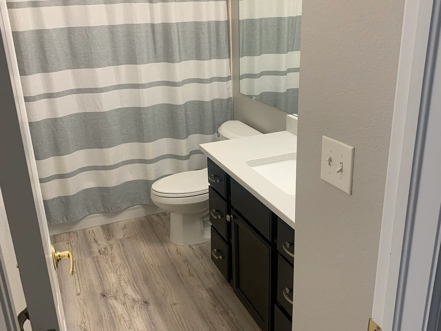 3 bed, 2188 sqft, $1,700 — Photo 3