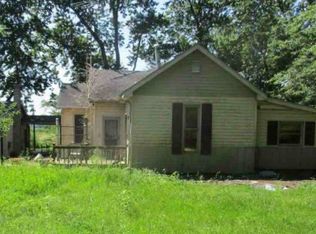 10477 W River Rd, Ridgeville, IN 47380