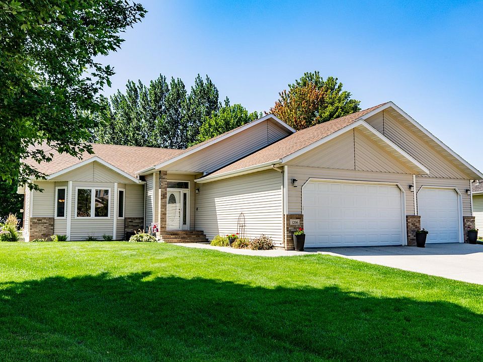 1st image of 1206 47th Ave N