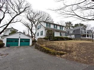 37 Hanscom Ave, Reading, MA 01867