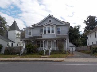 989 Chicopee St, Chicopee, MA 01013